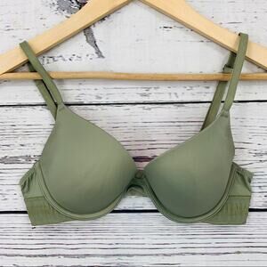 PINK Victoria's Secret Wear Everywhere Push-up